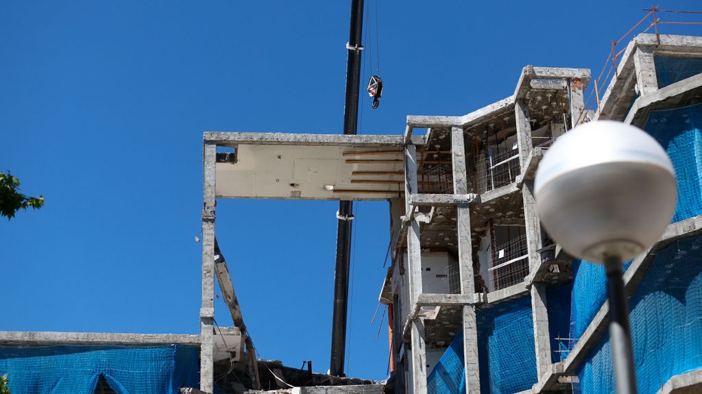 Parte del forjado del edificio que se ha derrumbado en Herrera Oria