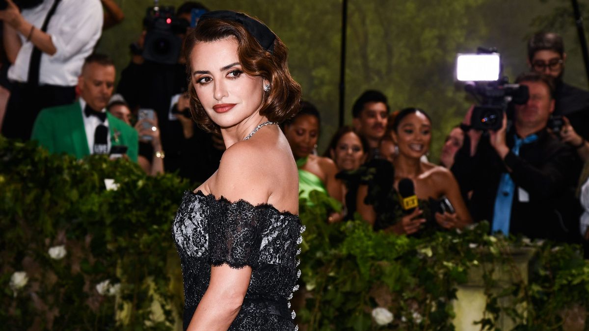 Penélope Cruz, en su llegada a la Met Gala 2024