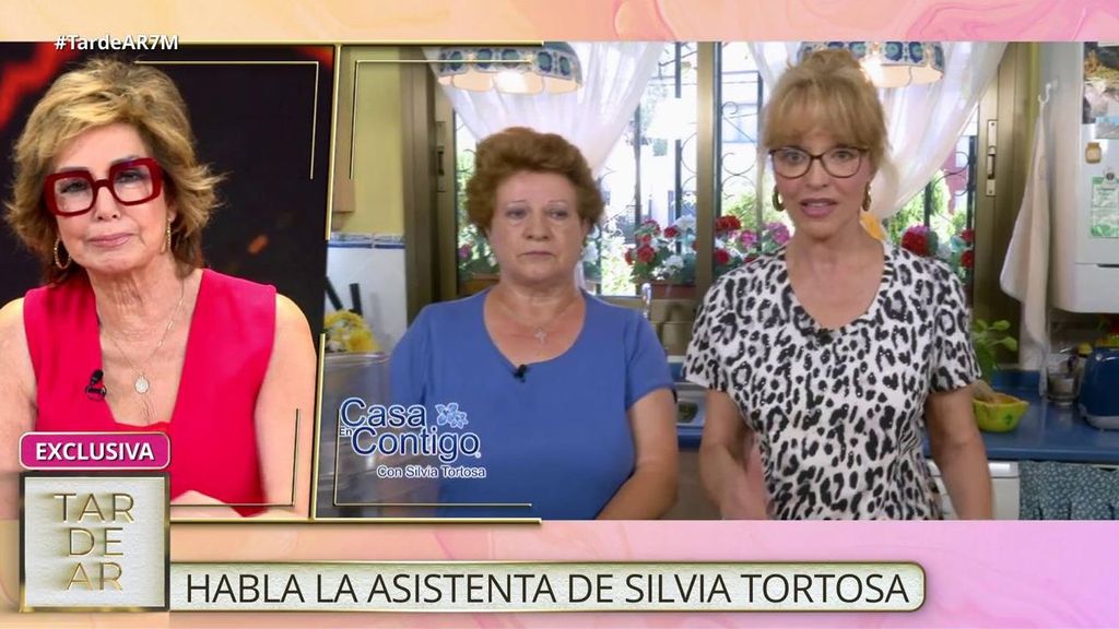 Silvia Tortosa junto a Mari, su asistenta durante ocho años