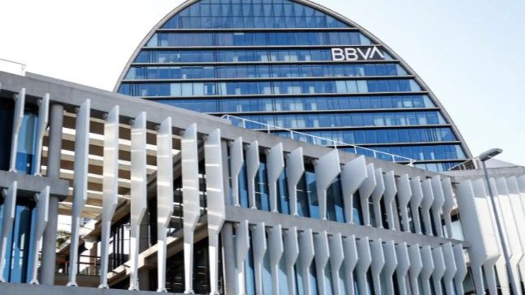 El BBVA lanza una OPA hostil sobre el Banco Sabadell