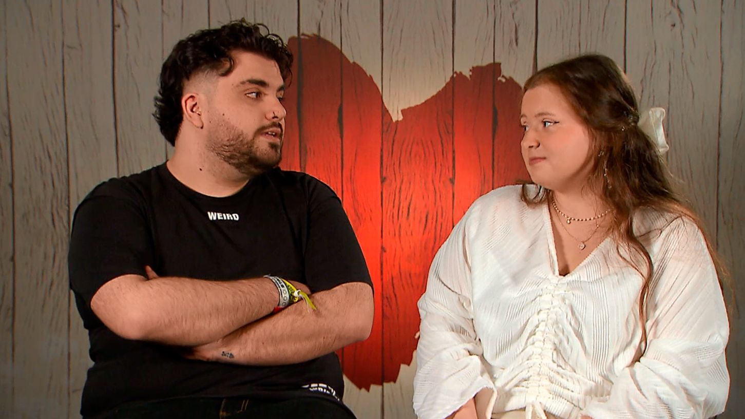 Ainhoa e Iker durante su cita en 'First Dates'