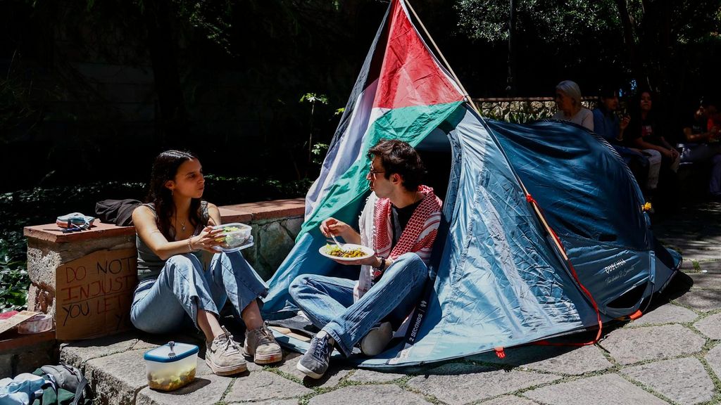 Los acampados en Barcelona por Gaza aseguran que no dificultarán el voto el 12M