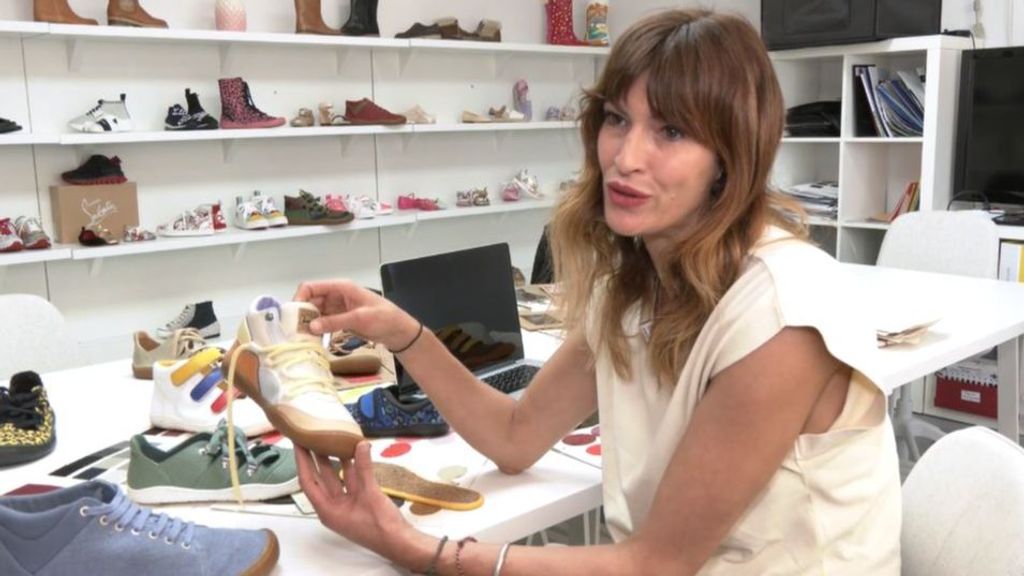 Victoria Lucena cambió de vida por diseñar zapatos para su hijo y triunfa con sus creaciones
