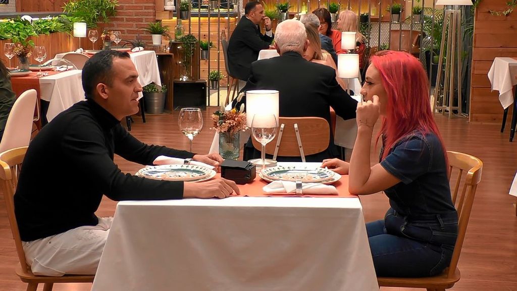 Rocío y Roberto en 'First Dates'