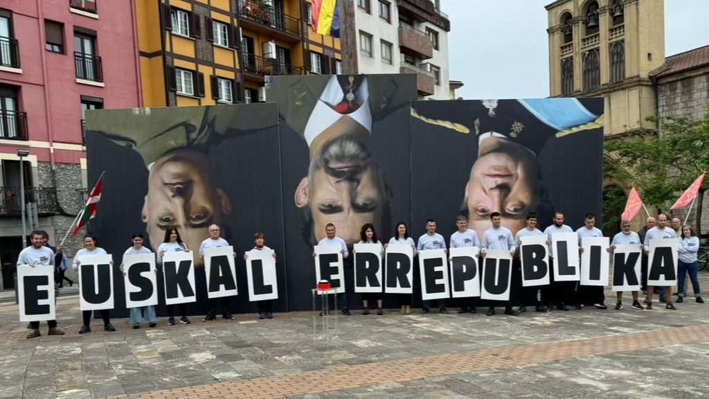 Protesta en Hernani por la visita del rey Felipe VI a Chillida-Leku