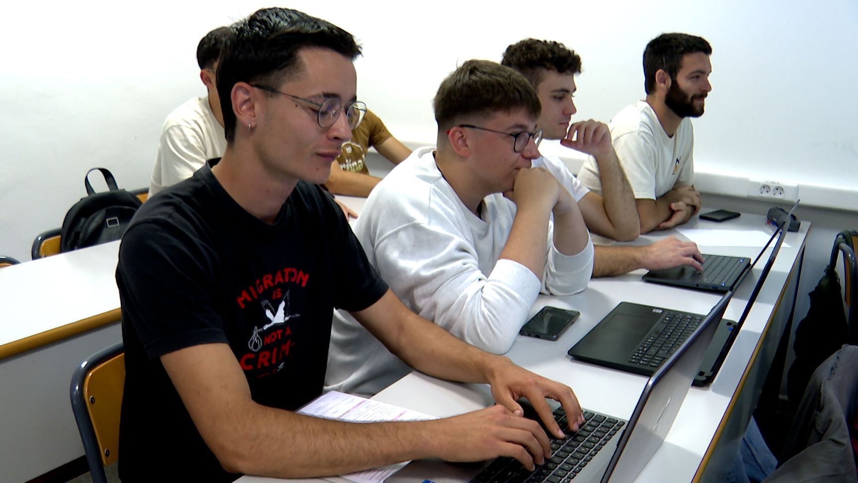 Andrés Hernández en clase