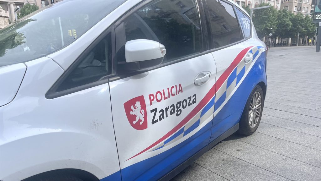 La Policía de Zaragoza detiene a un hombre por maltratar a su pareja en su domicilio gracias a la llamada de una niña