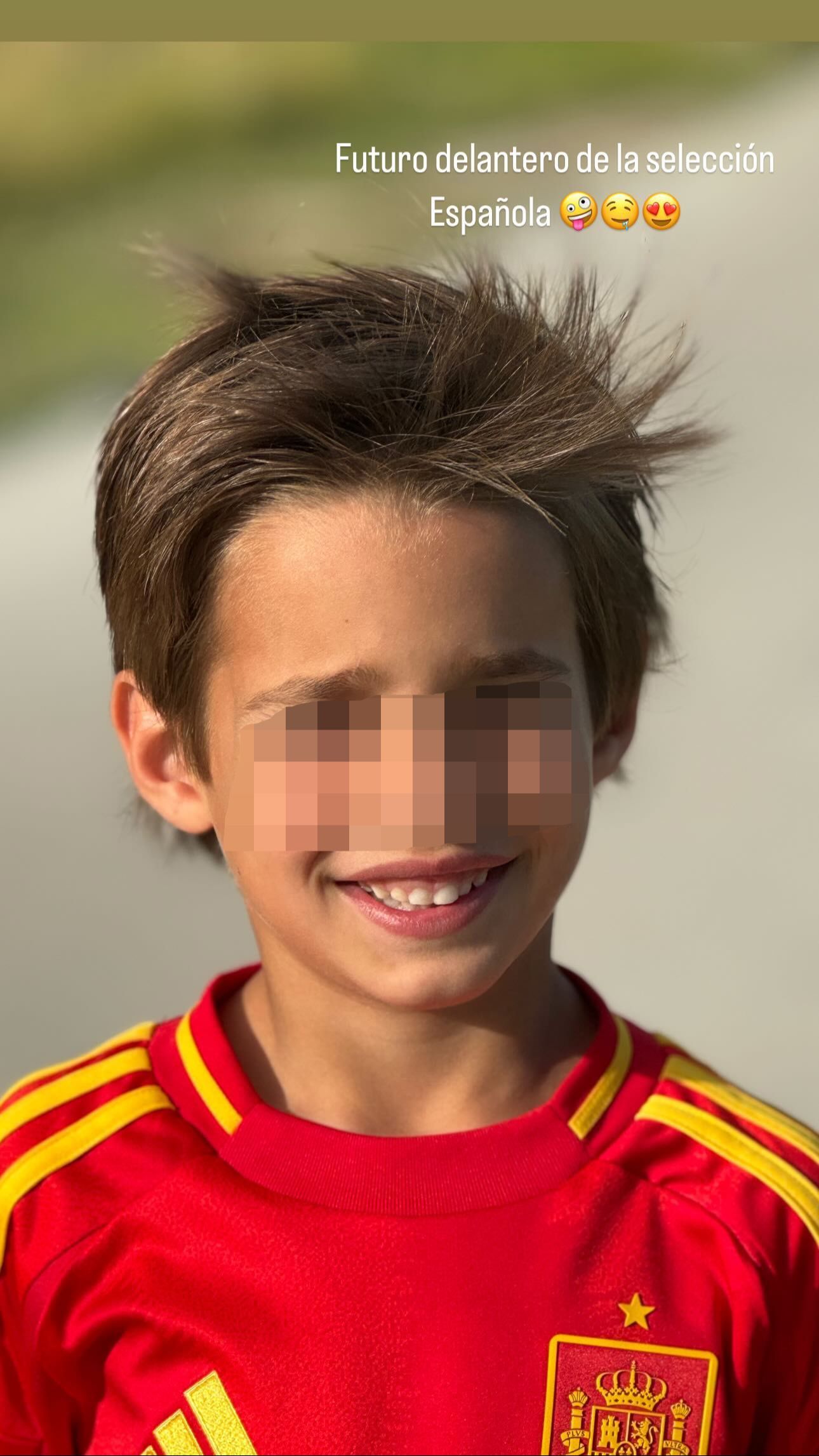 Alice Campello felicita a su hijo por sus logros deportivos