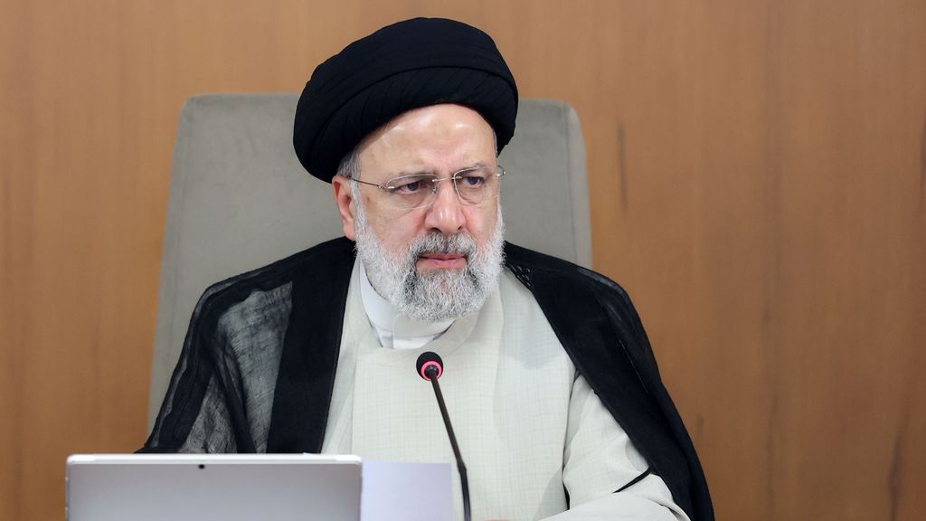 El helicóptero del presidente iraní Raisi se encuentra desaparecido tras realizar un "aterrizaje forzoso"