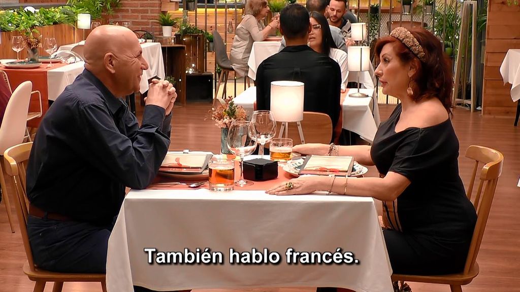 Carmen y Julián durante su cita en 'First Dates'