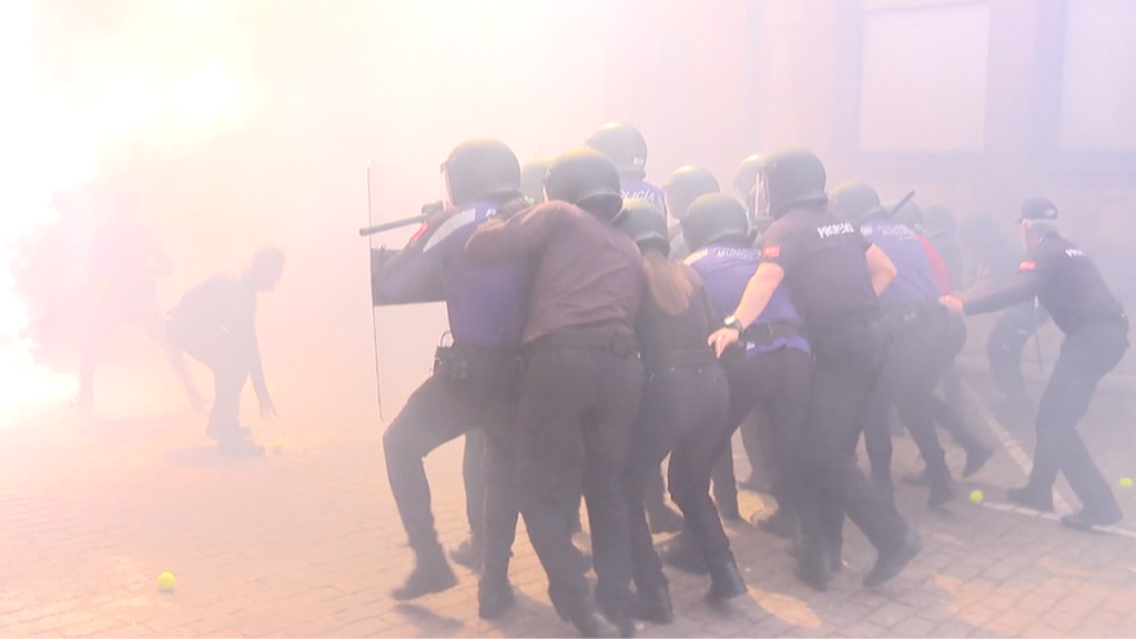 formacion-policias-antidisturbios