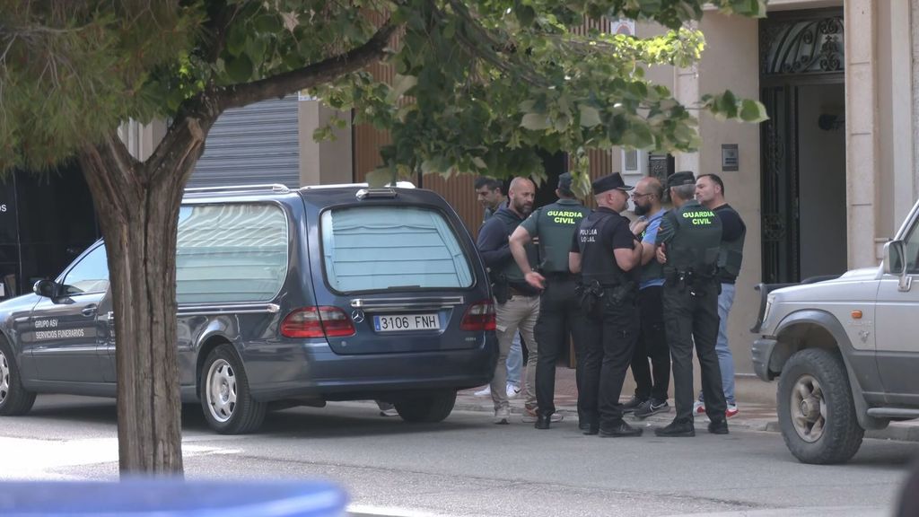 Un hombre se atrinchera con un arma y dos menores en su vivienda en Huétor Tájar, Granada