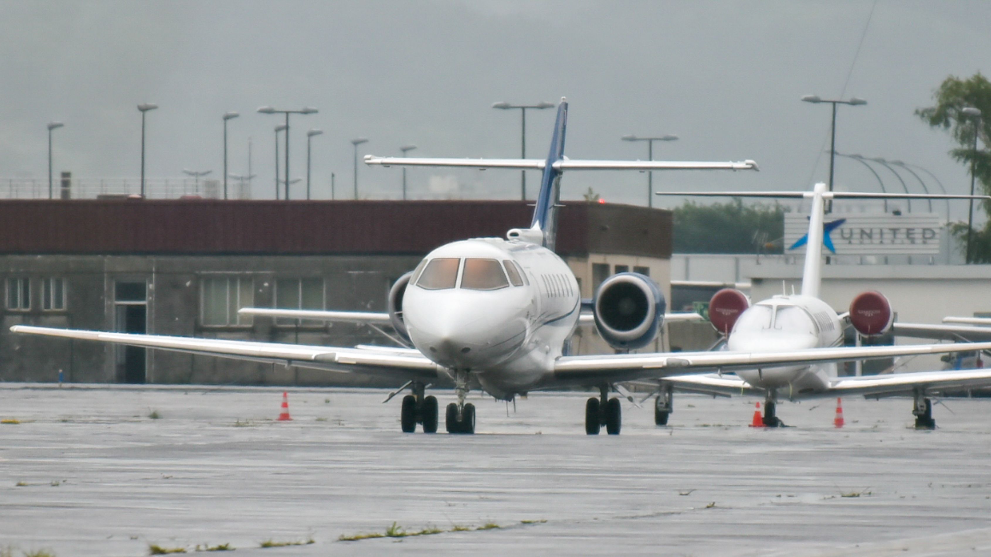 Araceli Tamayo, la española herida grave en el atentado en Afganistán, aterriza en el Aeropuerto de Bilbao