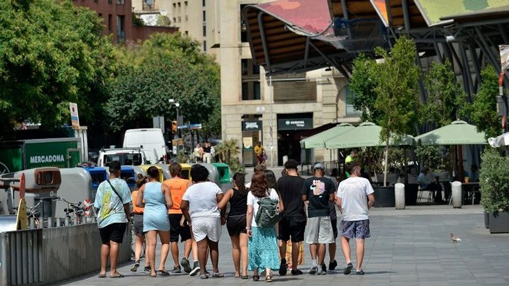 Elaboran un mapa de calor extremo en Barcelona: 300 participantes plantan cara a las altas temperaturas