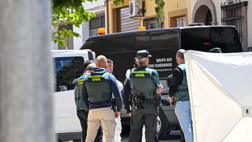 Ya ha tenido lugar el entierro, en la más estricta intimidad, de los niños asesinados por su abuelo en Huétor Tájar, Granada
