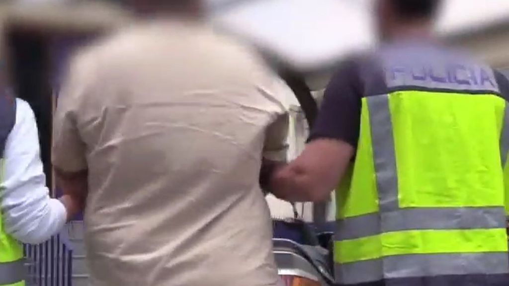 El conductor acusado de atropellar a un niño de ocho años en Valencia se entrega a la Policía