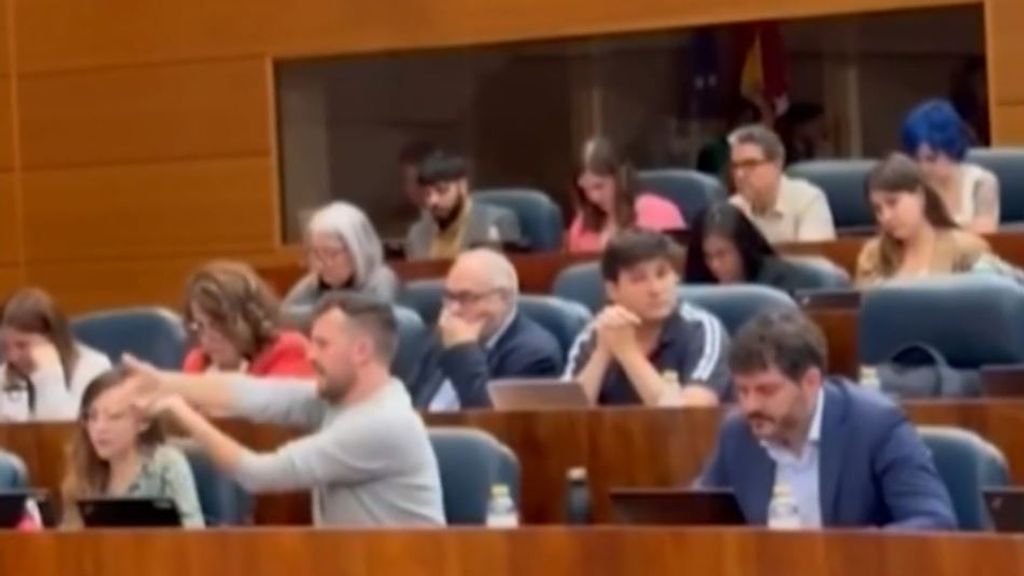 El PP acusa a un diputado de Más Madrid de "amenazar" a Ayuso simulando un disparo