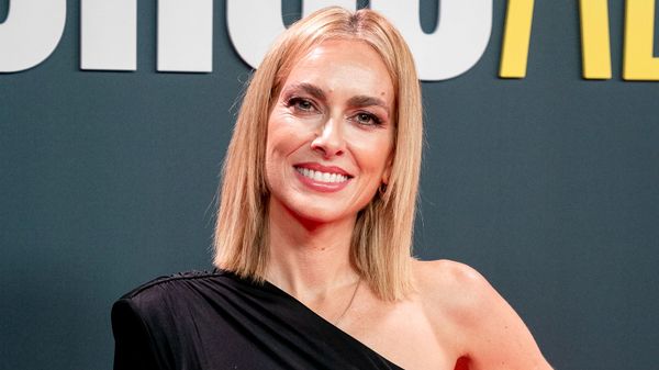 Kira Miró: su padre fallecido, su madre ganadora de un Goya y sus dos