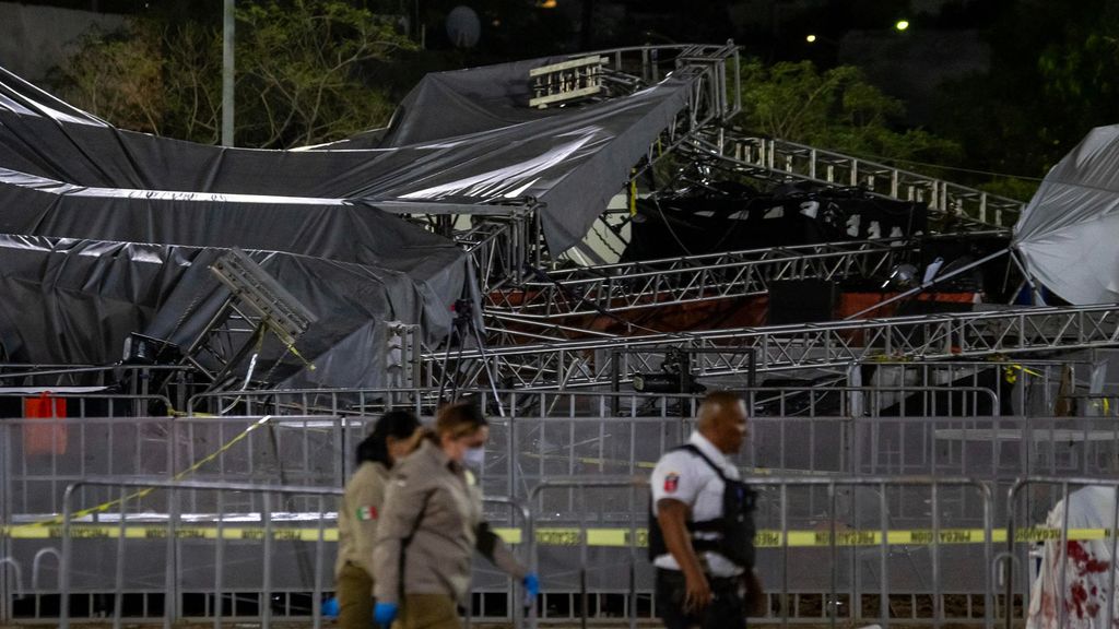 Nueve muertos, entre ellos un menor, en el desplome de un escenario durante un mitin en México