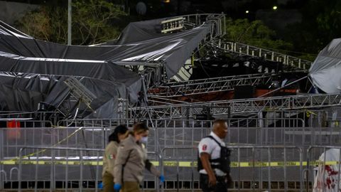 Nueve muertos al desplomarse de un escenario en un mitin en México