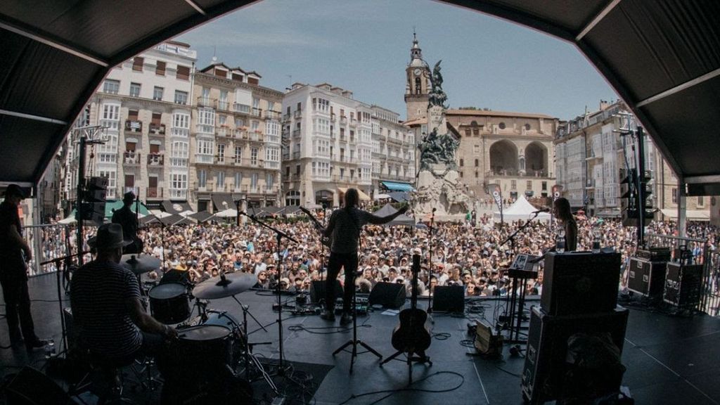 Lisa & The Lips y The Pickin’ Boppers actuarán en la Plaza de la Virgen Blanca