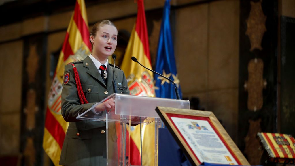 La princesa de Asturias, Leonor de Borbón, pronuncia unas palabras durante uno de los homenajes que recibió por parte de las principales instituciones aragonesas y de Zaragoza