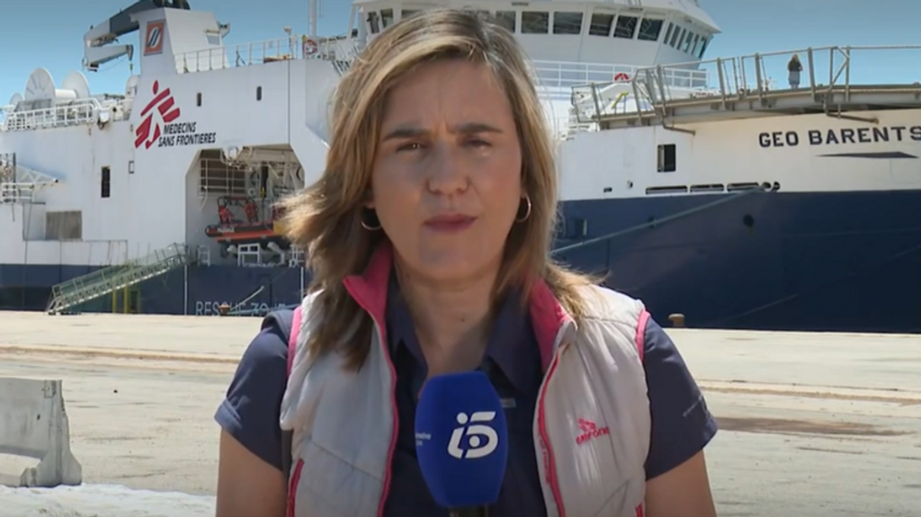 Esperanza Calvo se embarca en un buque humanitario de Médicos sin Fronteras para acompañarles en su labor