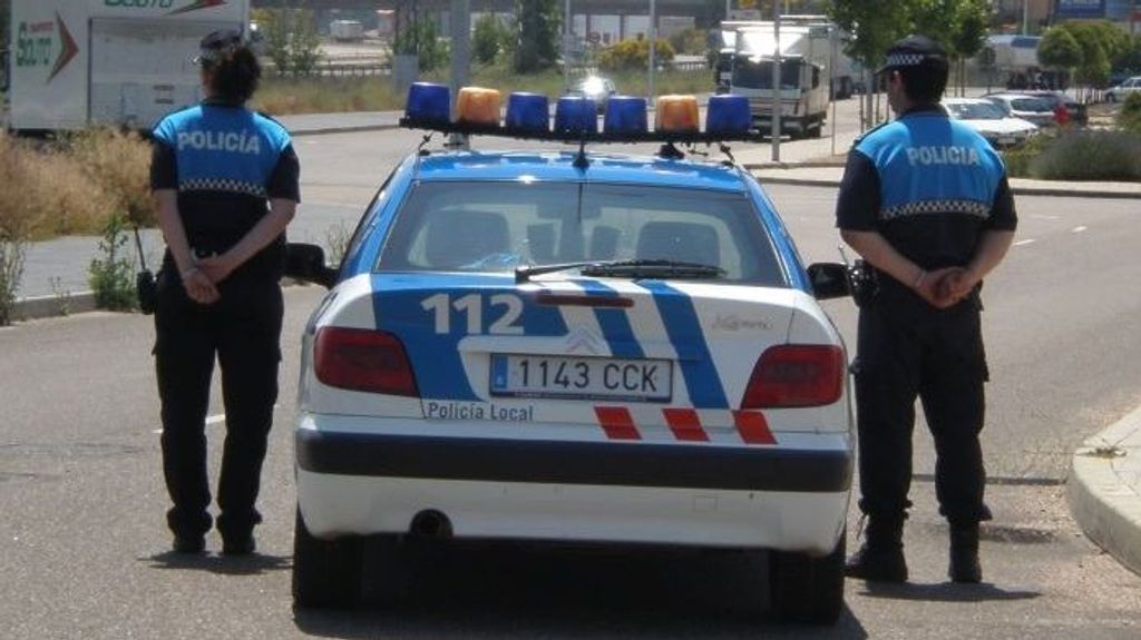 Un policía local de Benavente (Zamora), herido grave tras ser atropellado
