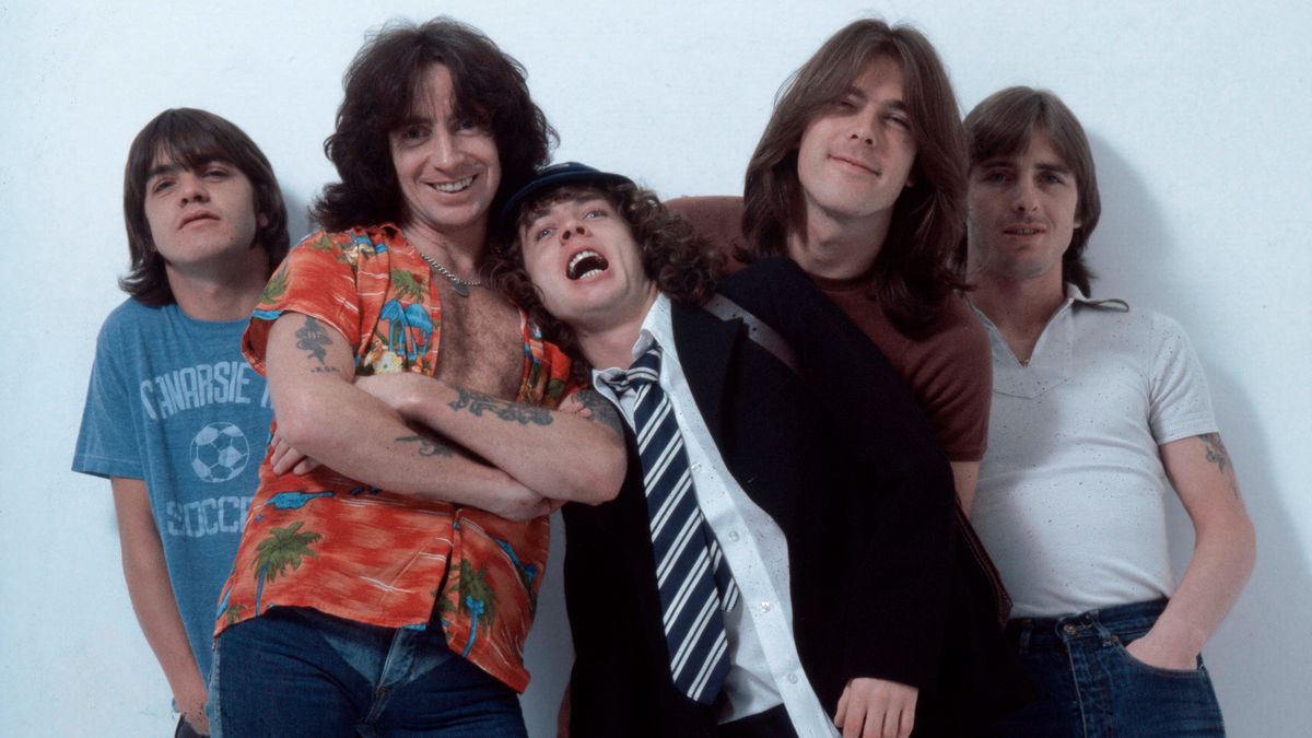 El único clásico de AC/DC que no pueden tocar en directo y que no escucharás en Sevilla