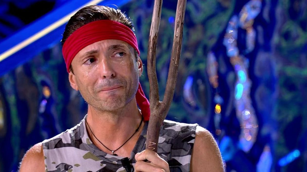 Las lágrimas de Ángel Cristo en el plató de 'SV' tras volver de Honduras