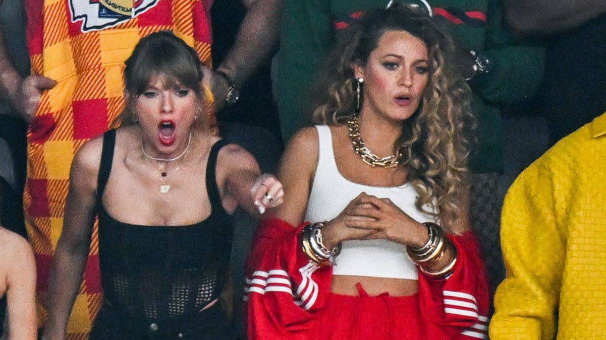 Blake Lively junto a Taylor Swift.