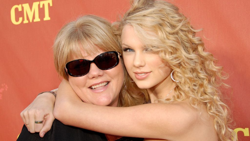 Andrea y Taylor Swift, en una alfombra roja a las que solían ir juntas.