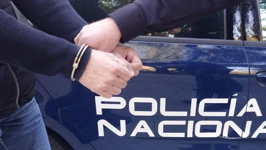 Detenido en Burgos un hombre de 62 años por múltiples denuncias de acoso a una joven de 21