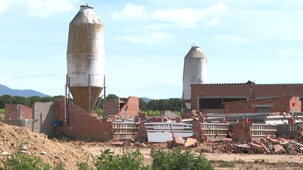 Así fue el tornado que destrozó una granja en Girona: seis minutos de infarto