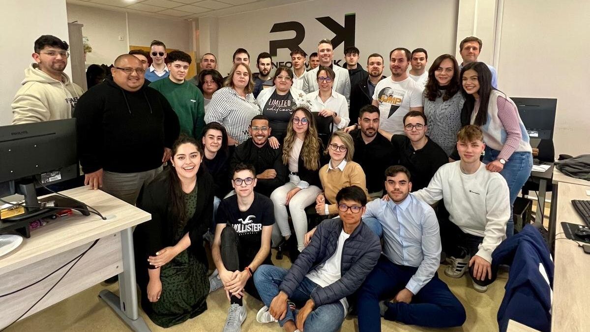 Plantilla RK Informatika, en Gernika