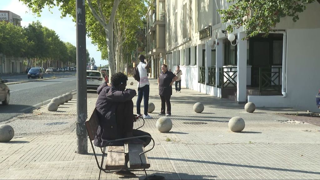 Senegaleses, sin tarjeta sanitaria ni padrón tras 9 meses en Reus: "Solo podemos comer y dormir"