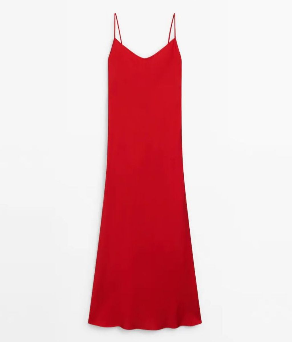 Vestido rojo lencero de Massimo Dutti
