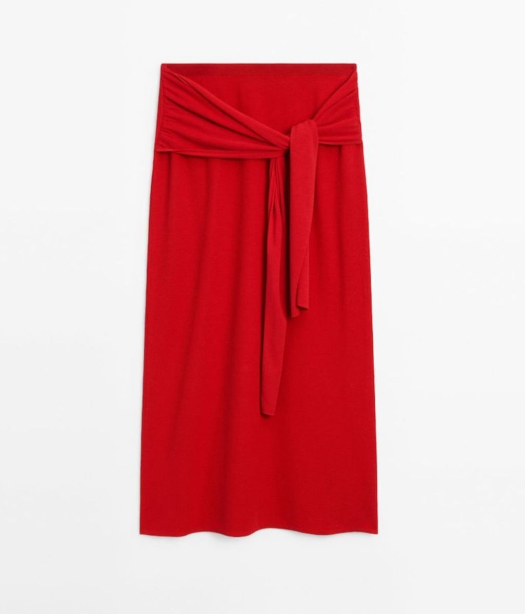 Falda roja de Massimo Dutti
