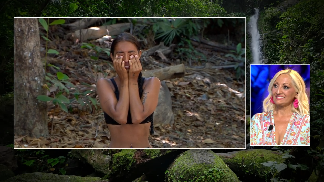 Marieta rompe a llorar antes de escuchar a su madre