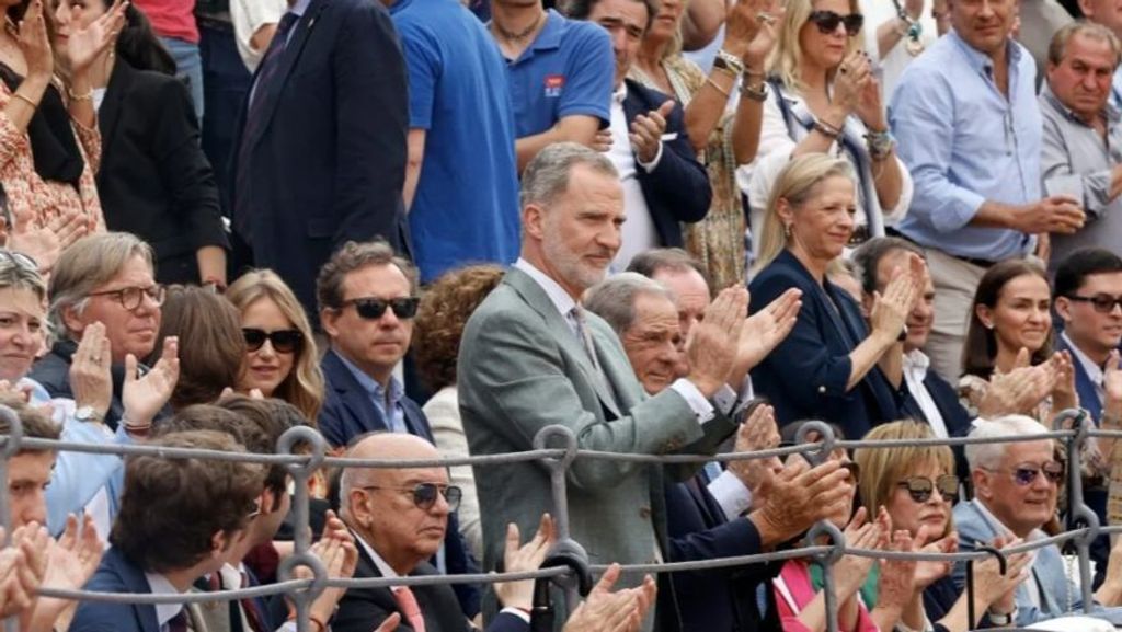 Felipe VI delega en la infanta Elena para que presida la corrida de la Beneficencia