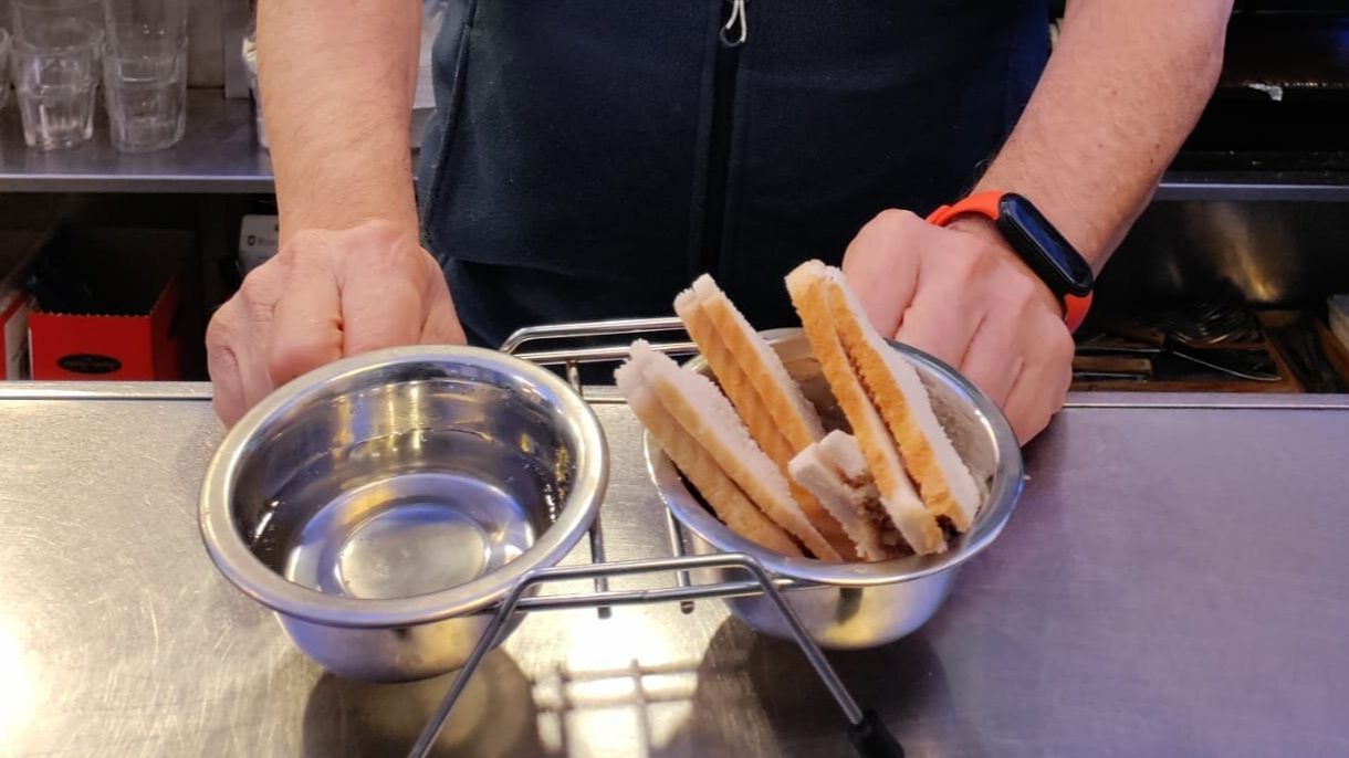 La 'felican' son sándwiches con paté especial para perros