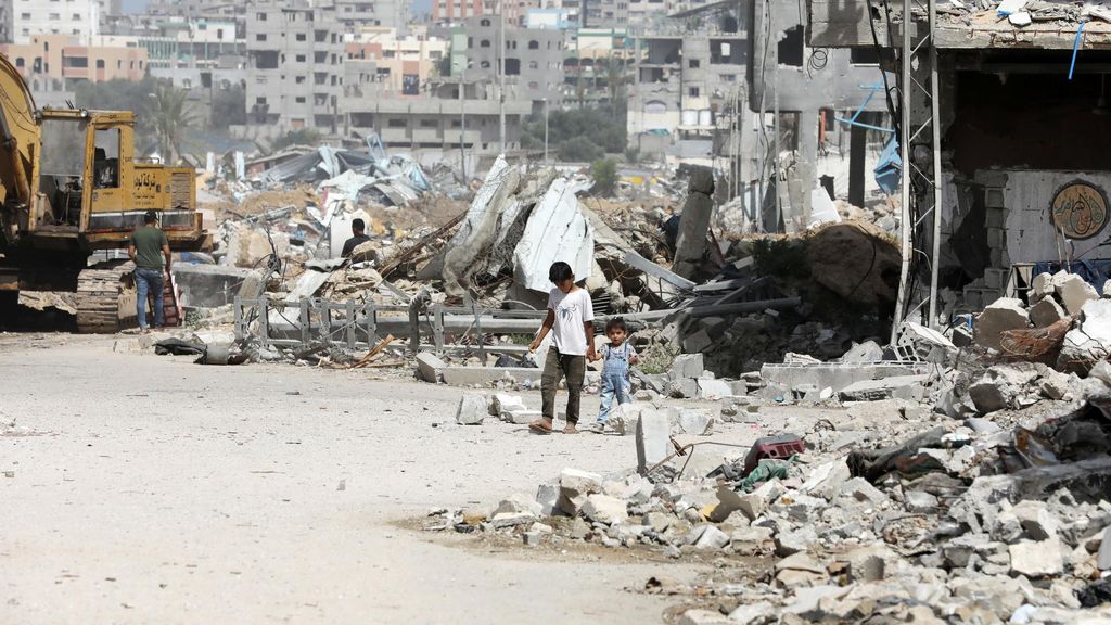 Israel vuelve a bombardear el campamento de Bureij y mata a 15 personas