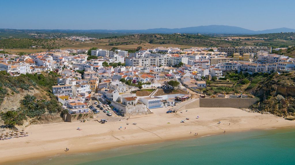 El antiguo pueblo de pesacadores forma parte del municipio de  Vila do Bispo.