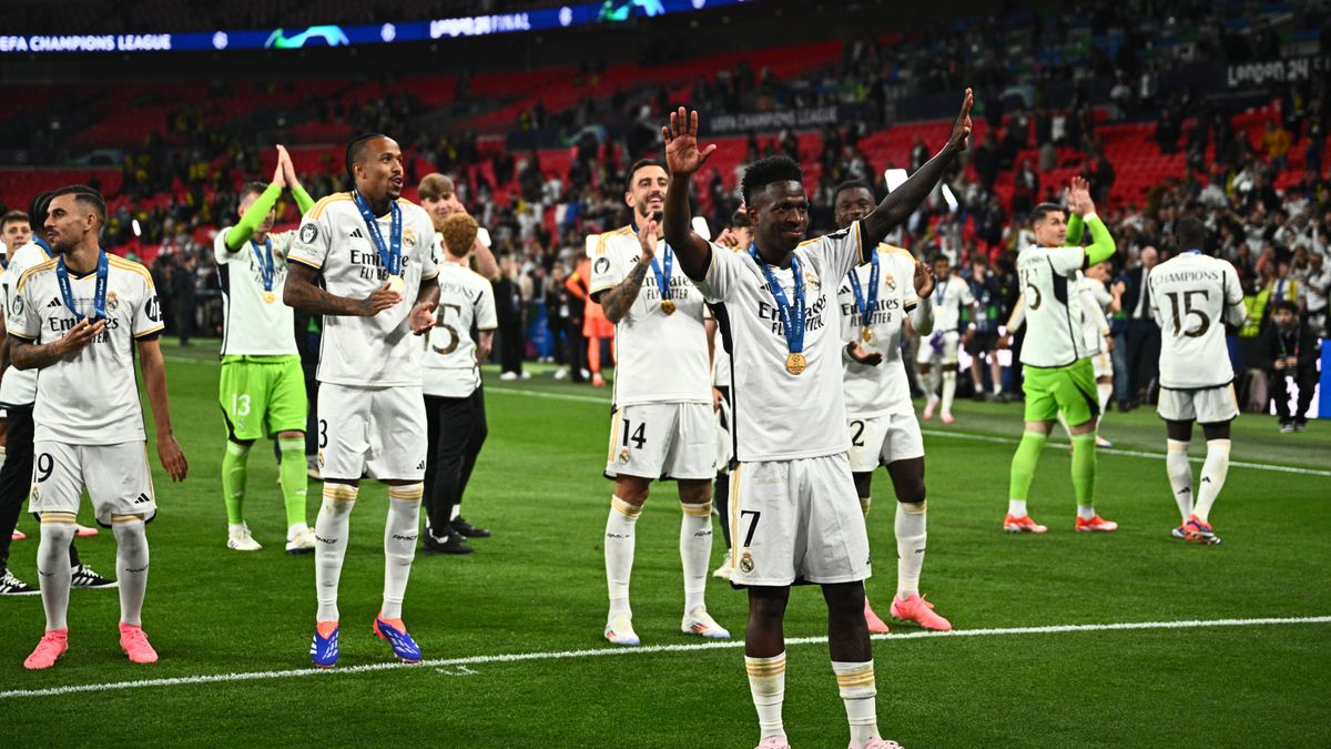Jugadores del Real Madrid tras ganar su 15 Champions