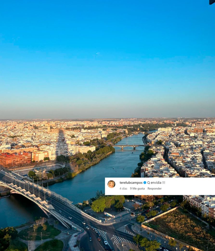 Alejandra Rubio presume de las vistas que hay desde el hotel de la Torre Sevilla