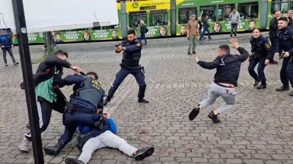 Muere el policía apuñalado durante un mitin antiislamista en la ciudad alemana de Mannheim
