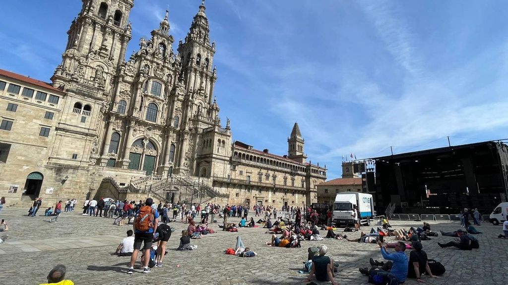 El Gobierno compostelano ha presentado a las asociaciones el contenido de la nueva ordenanza