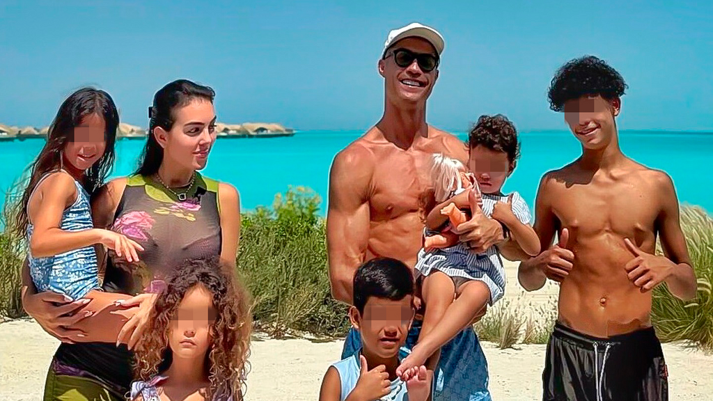 Las vacaciones familiares de Cristiano Ronaldo antes de marcharse a la Eurocopa (Imagen: @georginagio)