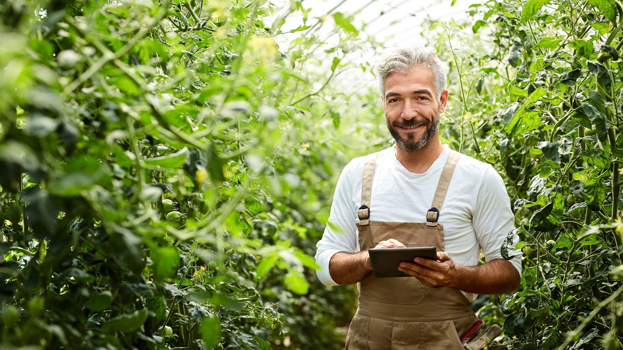 Un ingeniero agrónomo feliz
