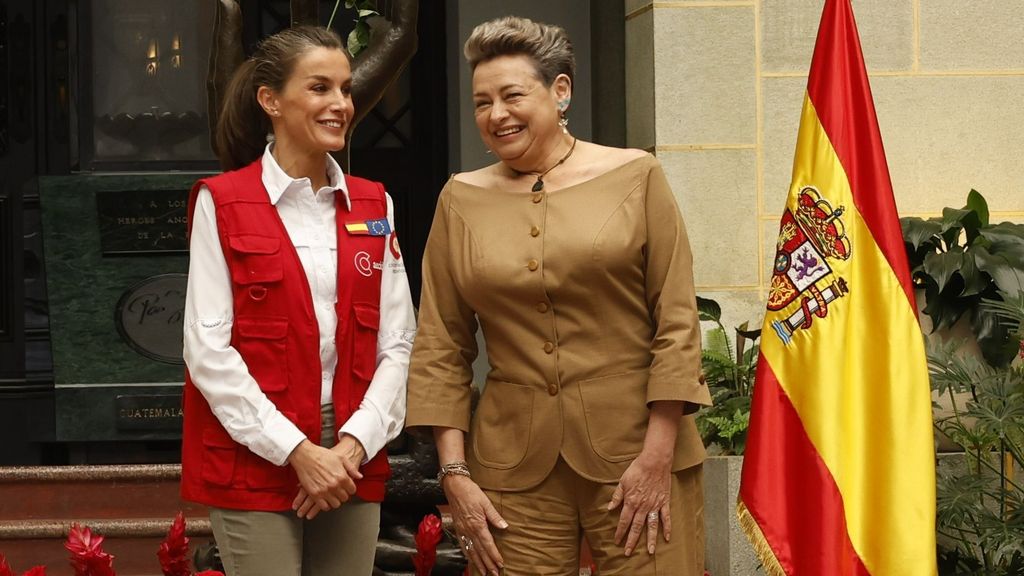 La primera dama de Guatemala y su gesto solidario con la reina Letizia durante su viaje de cooperación